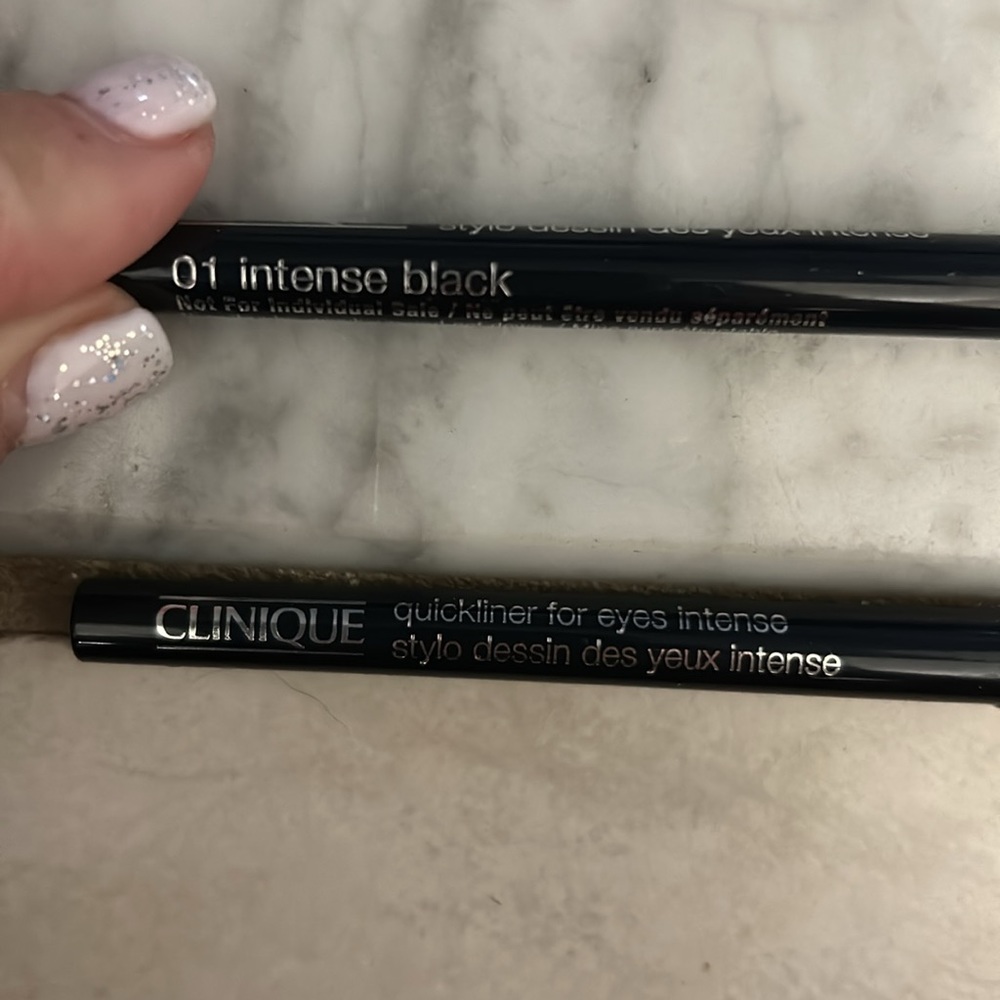 2 Quickliner™ For Eyes Intense 01 intense black